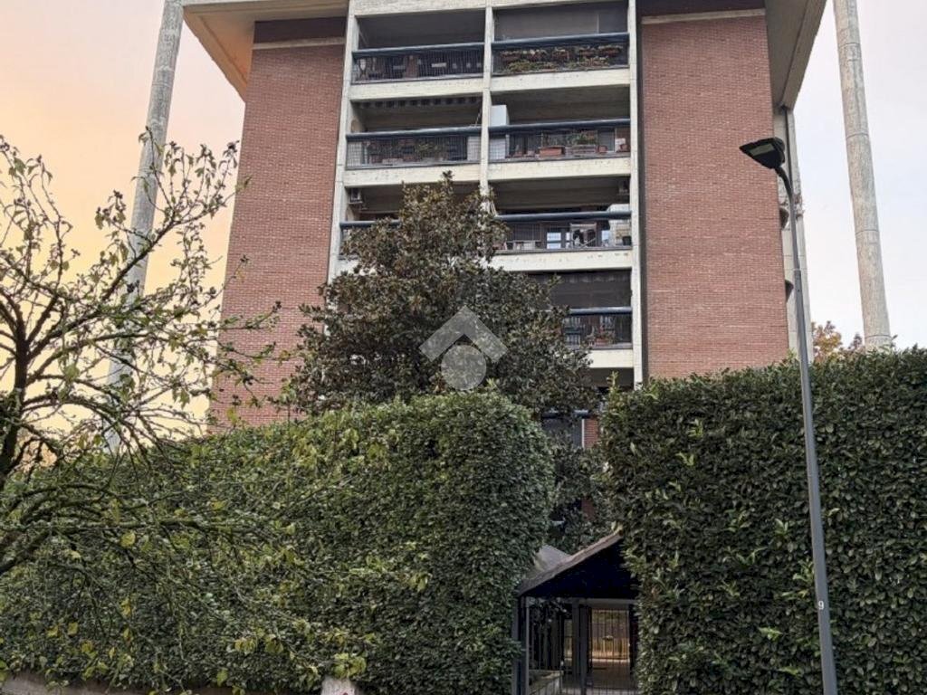 Trilocale Via Gaetano Fichera, Milano (zona Gallaratese) - foto 1