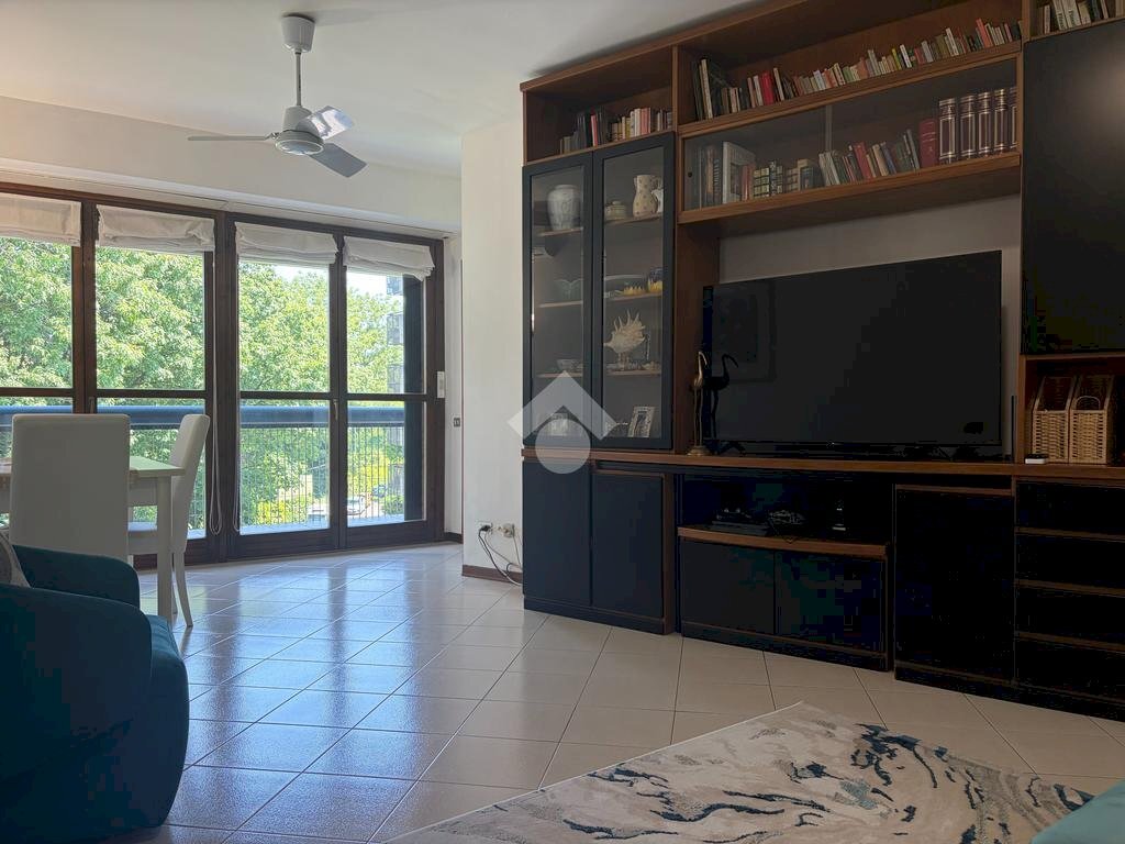 Three-room apartment Via Gaetano Fichera, Milano (neighborhood Gallaratese) - photo 1