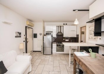 Two-room apartment Via del Futurismo, Milano (neighborhood Rogoredo) - photo 2