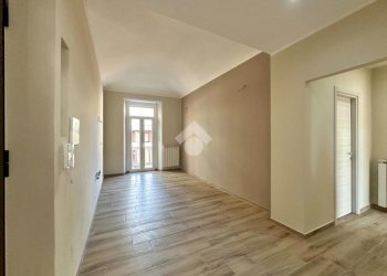 Quadrilocale Via Francesco Baracca, Torino (zona Borgo Vittoria) - foto 2