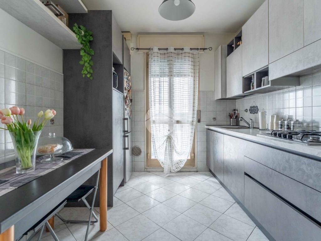 Trilocale Via Costantino Baroni, Milano (zona Gratosoglio) - foto 1