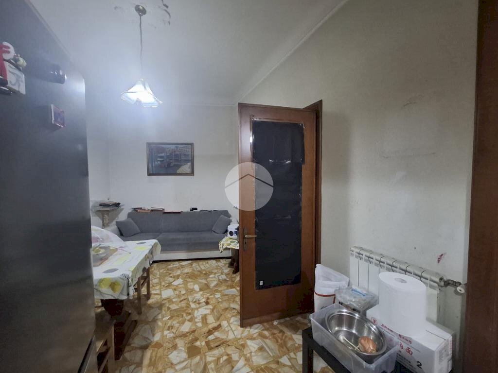 Apartment Piazza Errico Petrella, Genova (neighborhood Certosa) - photo 2