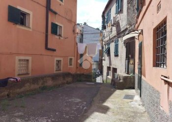 Quadrilocale Via Ponterotto, Genova (zona Marassi) - foto 22