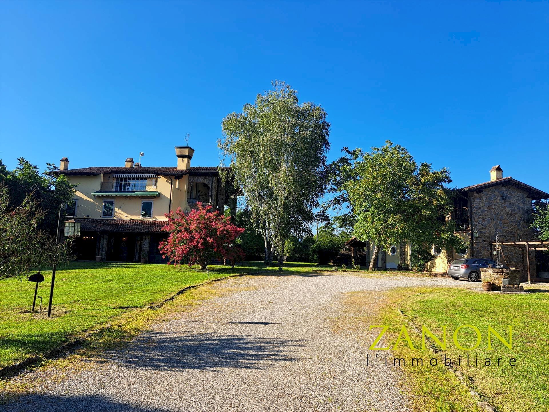 Foto 2 - Stabile - Palazzo Località Venco', Dolegna del Collio - foto 2