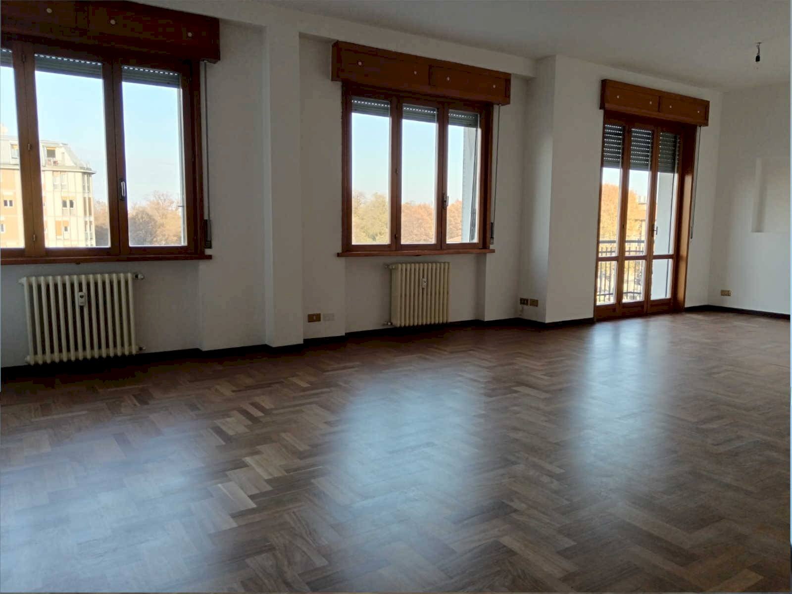 Foto 1 - Apartment Piazzale Santa Croce, Parma - photo 1