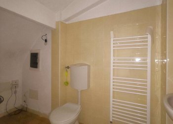 Foto 7 - Commercial Premises Via Marconi
 
22, Biella - photo 7