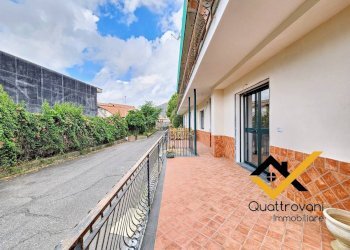 Foto 25 - Quadrilocale Via Martiri Ungheresi
 
13, Viagrande - foto 25