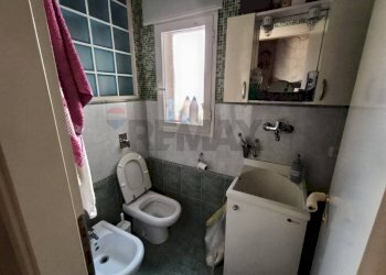 Bagno - Trilocale Via Duca Di Genova
 
72, Taranto - foto 2