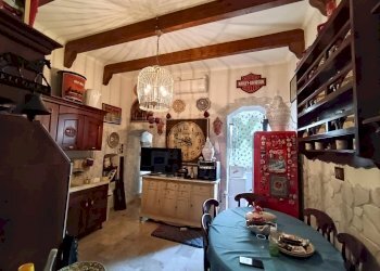 Sala da pranzo - Trilocale Via Duca Di Genova
 
72, Taranto - foto 3