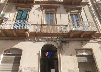 Edificio all\'aperto - Trilocale Via Duca Di Genova
 
72, Taranto - foto 7