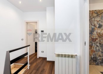 Hall / corridoio - Trilocale Via Casali di Frasso
 
20, Frasso Sabino - foto 24