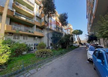 Edificio all\'aperto - Locale Commerciale Via Nuova San Rocco
62, Napoli - foto 20