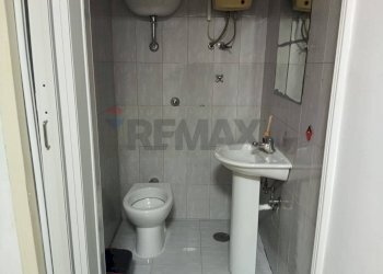 Bagno - Locale Commerciale Via Luigi Volpicella
 
59, Napoli - foto 11