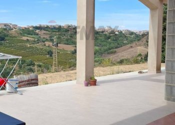 Terrazza - Villa Via Rosario Pitrelli
 
86, Caltagirone - foto 23