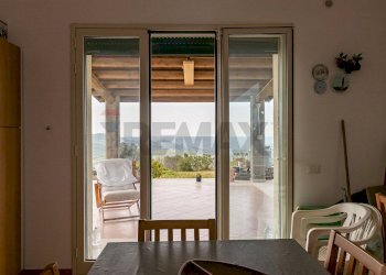 Sala da pranzo - Villa Via Rosario Pitrelli
 
86, Caltagirone - foto 31