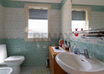 Bagno - Villa Via Rosario Pitrelli
 
86, Caltagirone - foto 45