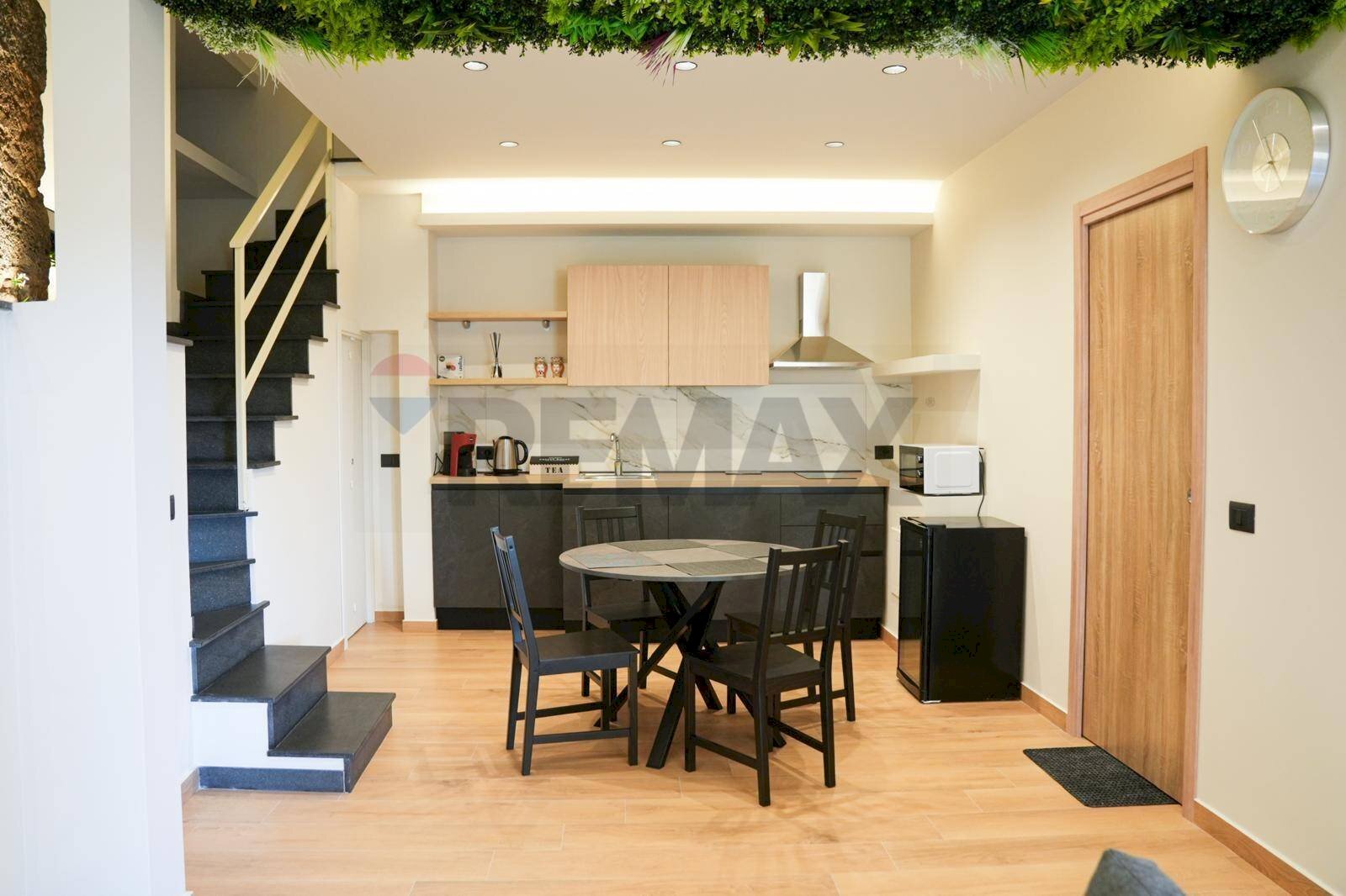 Sala da pranzo - Casa indipendente Via Porcellana
 
18, Acireale - foto 1