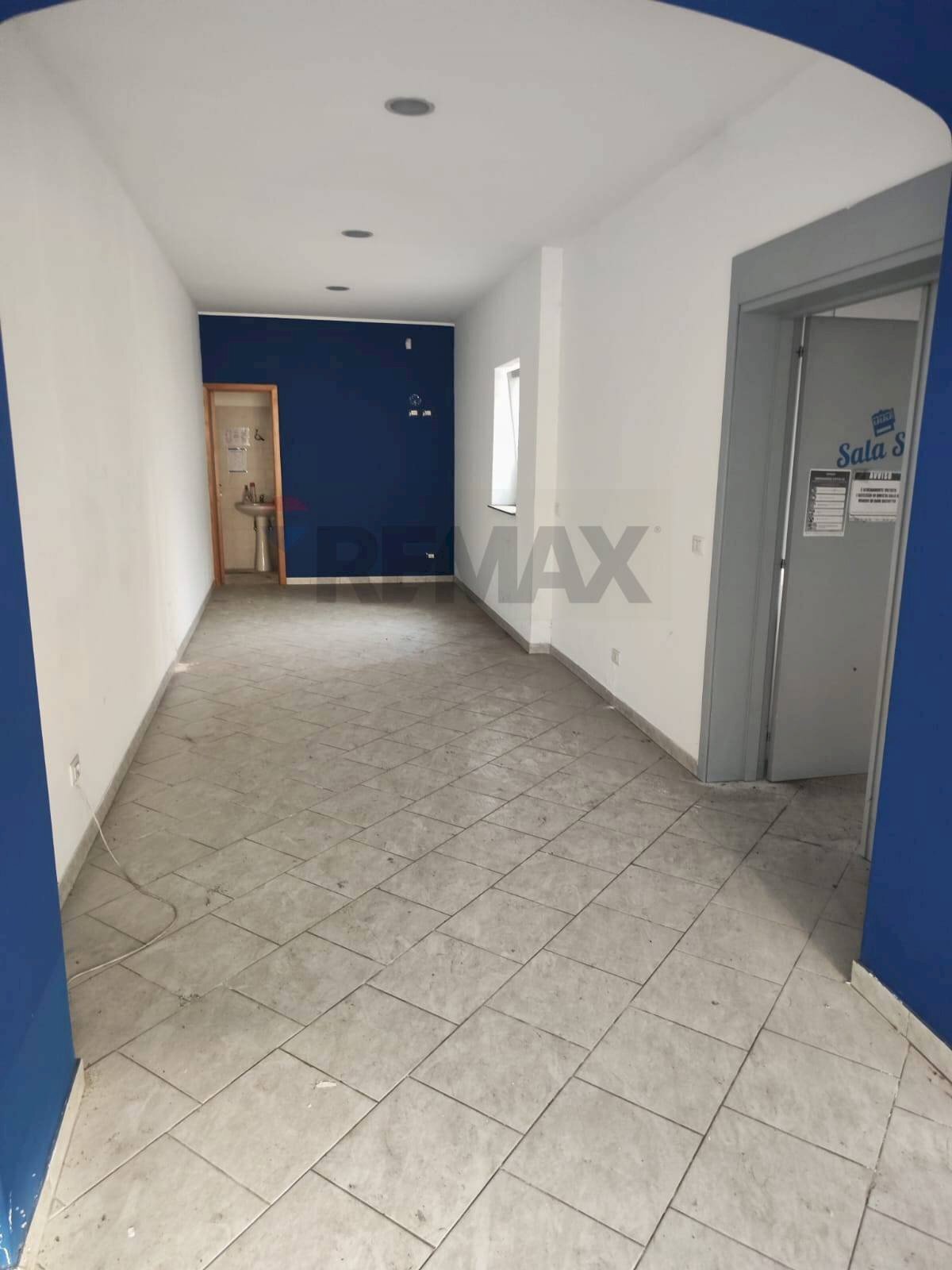 Stanza vuota - Locale Commerciale Via Provinciale per Riposto
 
80, Acireale - foto 2