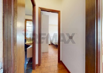 Hall / corridoio - Trilocale Via Don Lazzeri
 
21, Viareggio - foto 12