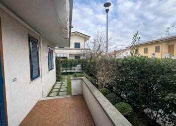 Balcone - Trilocale Via Don Lazzeri
 
21, Viareggio - foto 29