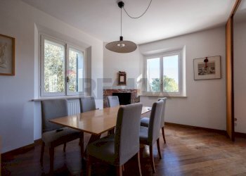 Sala da pranzo - Apartment Via Delle Ville
 
5, Falconara Marittima - photo 8