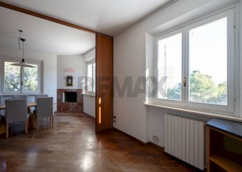 Sala da pranzo - Apartment Via Delle Ville
 
5, Falconara Marittima - photo 10