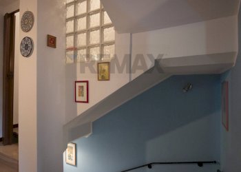 Scale - Villa a Schiera via dei gelsomini
 
39, Montemarciano - foto 44