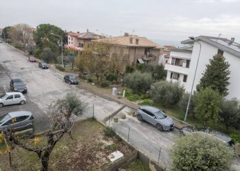 Edificio all\'aperto - Villa a Schiera via dei gelsomini
 
39, Montemarciano - foto 50