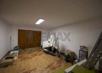 Hall / corridoio - Villa a Schiera via dei gelsomini
 
39, Montemarciano - foto 64