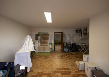 Hall / corridoio - Villa a Schiera via dei gelsomini
 
39, Montemarciano - foto 66