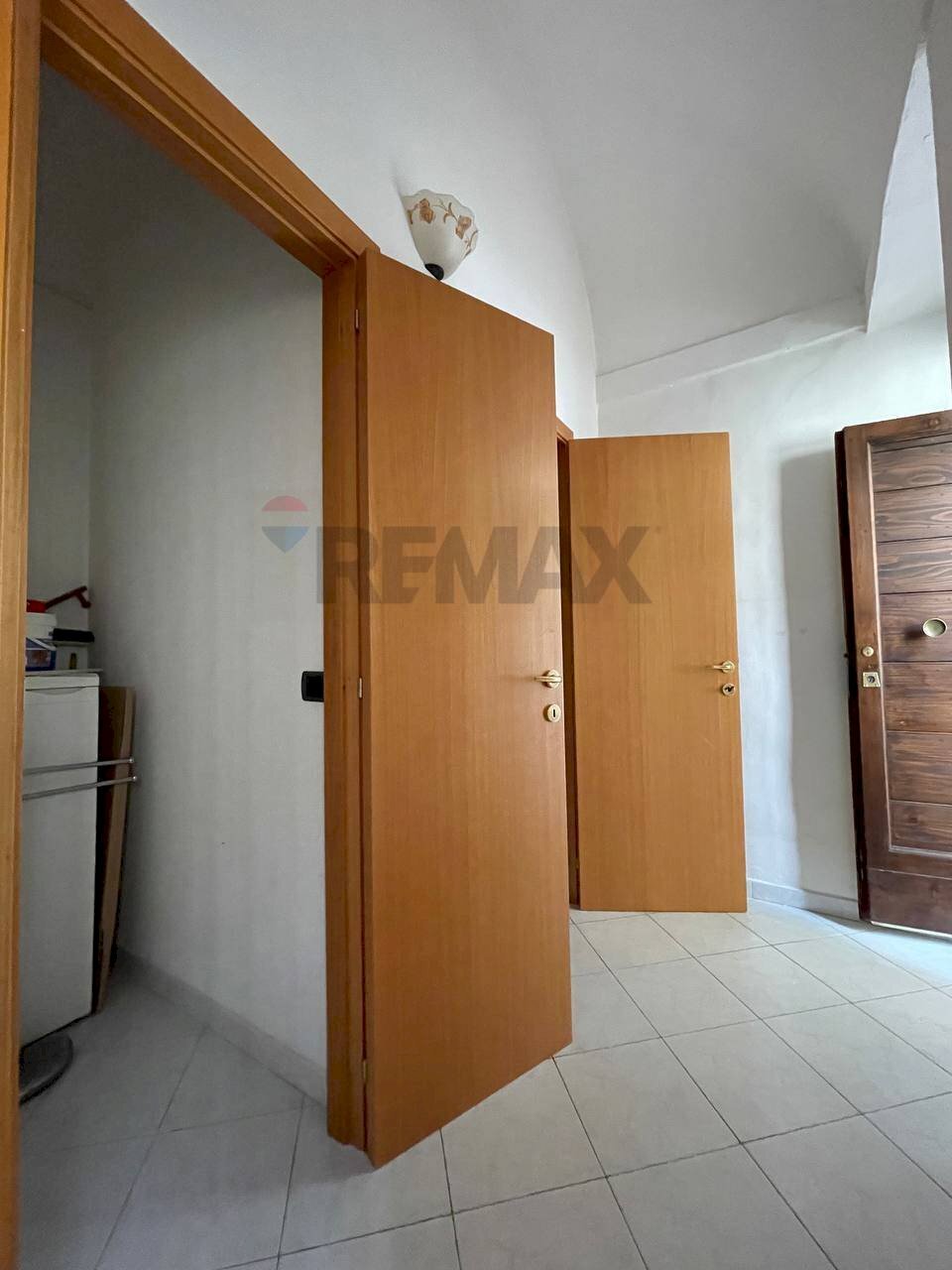 Hall / corridoio - Quadrilocale Corso Mazzini
 
14, Arcevia - foto 2