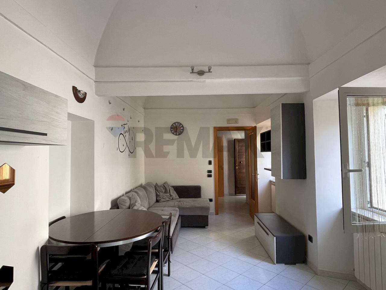 Sala da pranzo - Quadrilocale Corso Mazzini
 
14, Arcevia - foto 3