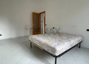 Camera / camera da letto - Quadrilocale Corso Mazzini
 
14, Arcevia - foto 15