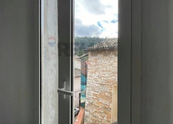 Dettagli - Quadrilocale Corso Mazzini
 
14, Arcevia - foto 21