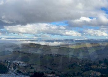 Vista delle montagne - Quadrilocale Corso Mazzini
 
14, Arcevia - foto 40