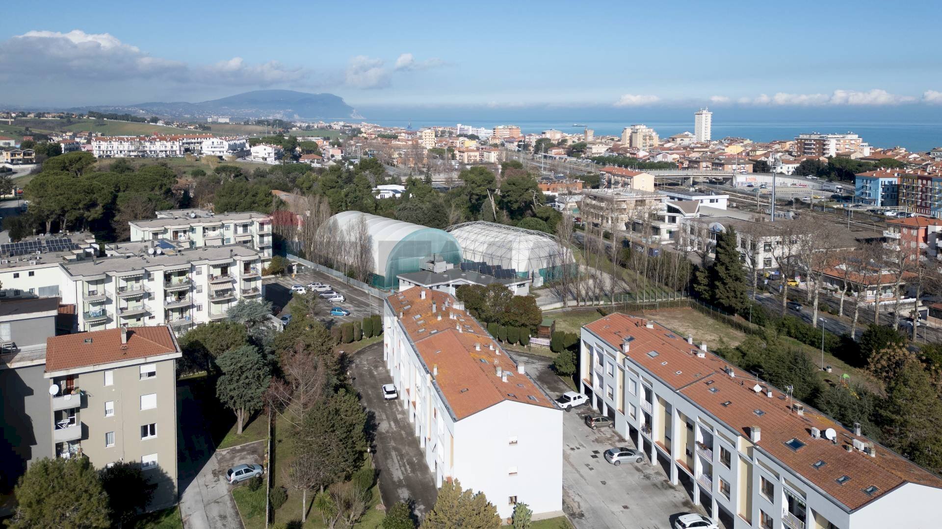 Edificio all\'aperto - Quadrilocale via gigli
 
27-29, Porto Recanati - foto 2