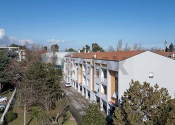 Edificio all\'aperto - Quadrilocale via gigli
 
27-29, Porto Recanati - foto 1
