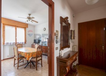 Sala da pranzo - Quadrilocale via gigli
 
27-29, Porto Recanati - foto 14