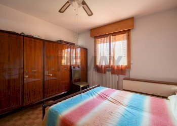 Camera / camera da letto - Quadrilocale via gigli
 
27-29, Porto Recanati - foto 32