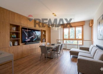 Sala da pranzo - Quadrilocale via gigli
 
27-29, Porto Recanati - foto 53