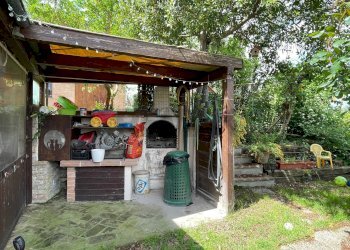 Giardino - Casa semi indipendente Frazione Castiglioni Via Moscatelli
 
80/b, Arcevia - foto 17