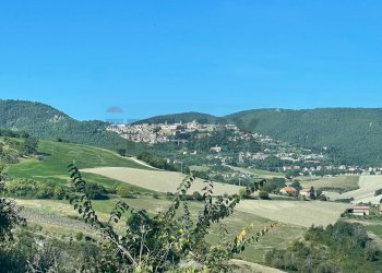 Vista delle montagne - Semi-detached house Frazione Castiglioni Via Moscatelli
 
80/b, Arcevia - photo 48