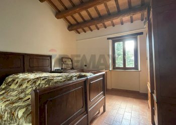 Camera / camera da letto - Semi-detached house Frazione Castiglioni Via Moscatelli
 
80/b, Arcevia - photo 33