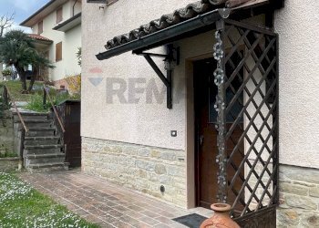 Casa all\'aperto - Semi-detached house Frazione Castiglioni Via Moscatelli
 
80/b, Arcevia - photo 47