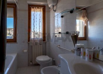 Bagno - Trilocale via Dante Alighieri
 
24, Castelplanio - foto 11