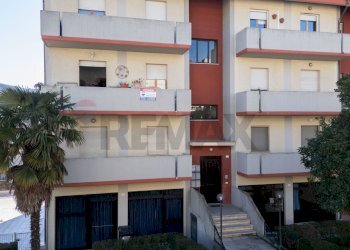 Edificio all\'aperto - Trilocale via Dante Alighieri
 
24, Castelplanio - foto 25