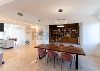 Sala da pranzo - Appartamento Via Raffaello Sanzio
 
52, Jesi - foto 11