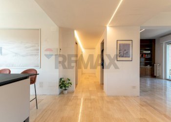 Hall / corridoio - Appartamento Via Raffaello Sanzio
 
52, Jesi - foto 15