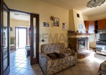 Soggiorno - Casa semi indipendente Contrada Forchiusa
 
80, Serra San Quirico - foto 5