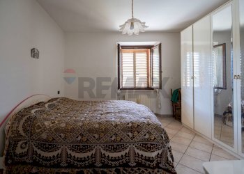 Camera / camera da letto - Casa semi indipendente Contrada Forchiusa
 
80, Serra San Quirico - foto 7